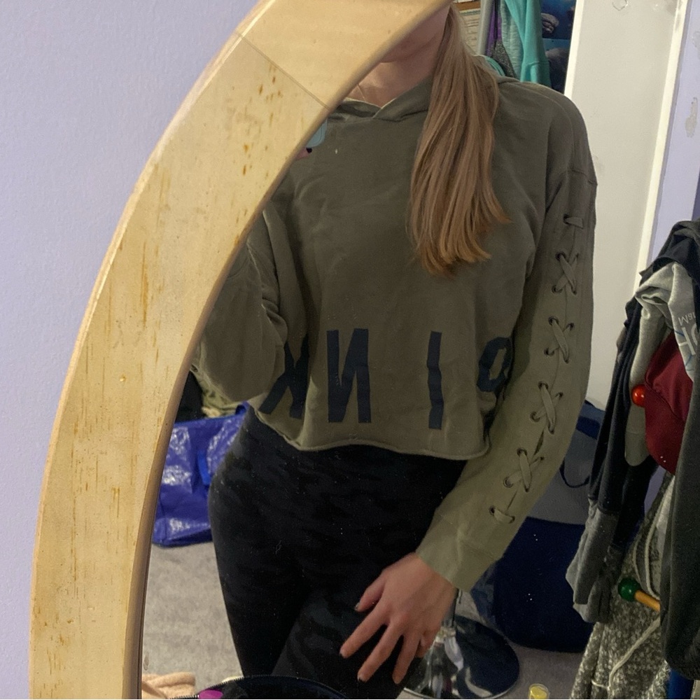 Victoria’s Secret PINK cropped hoodie